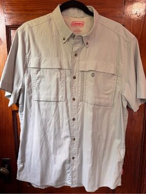 Coleman Outdoor Company Short Sleeve Button-Down Shirt - Men's Large Pale Gray